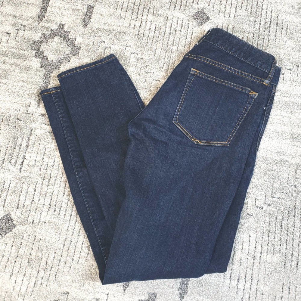 Gap always Skinny Jeans size 26r